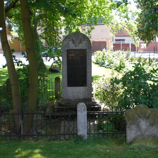 Kriegerdenkmal Wespen