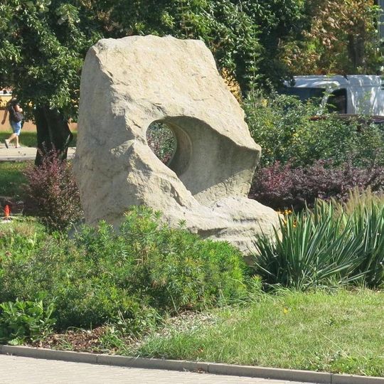 Kamenná plastika v Pivovarské ulici v Bílině