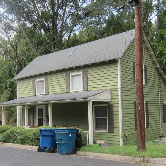 Pearl Mill Village Historic District