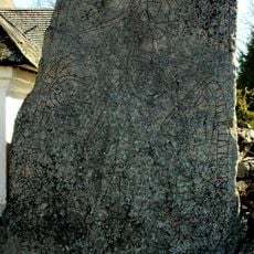 Uppland Runic Inscription 846