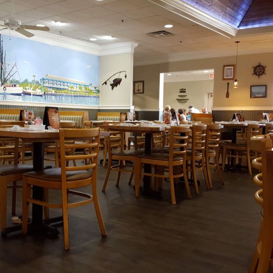The Hook Seafood and Oyster House