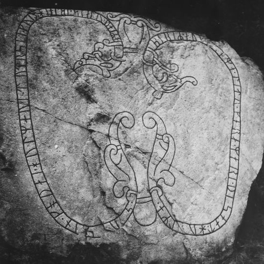 Södermanlands runinskrifter 331