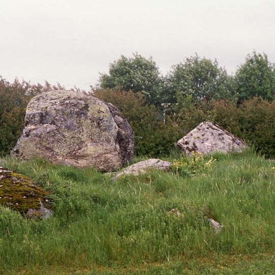 Åttagårdens gånggrift