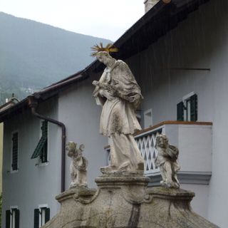St.-Johannes-Nepomuk-Statue an der Adlerbrücke