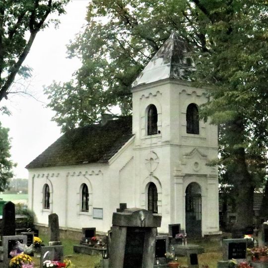 Kaple Blahoslavené Panny Marie na hřbitově v Hořelicích