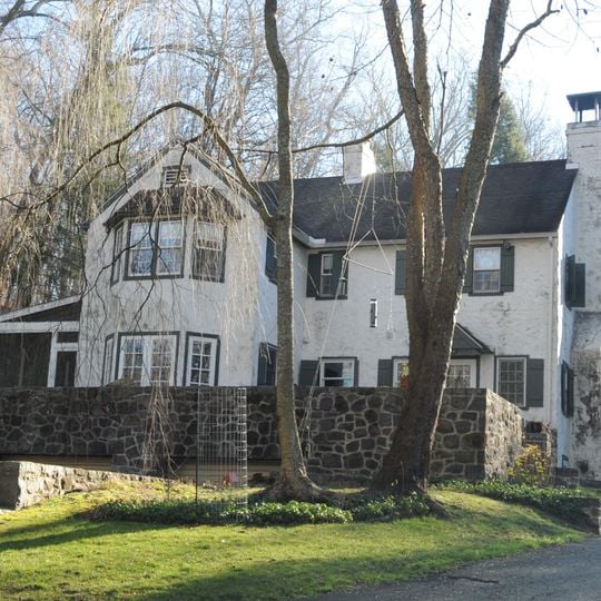 Lower Louviers and Chicken Alley