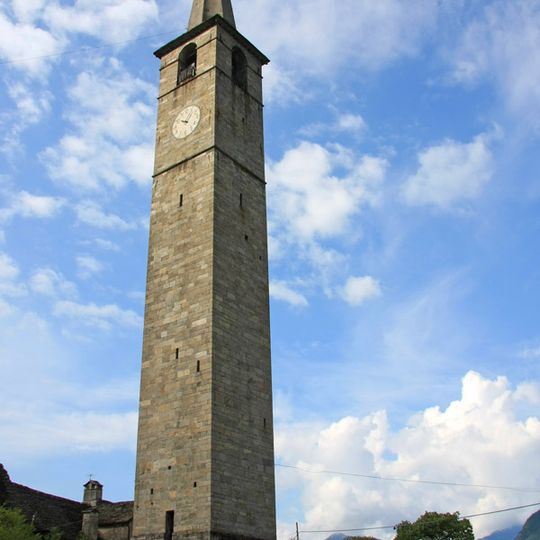 Campanile romanico