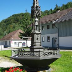 Brunnen aus Achthaler Eisenguss