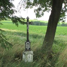 Kříž severně od Babic u silnice do Buřenic