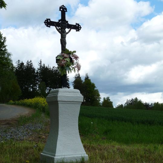 Kříž západně od Nemojova u cesty do Putimova