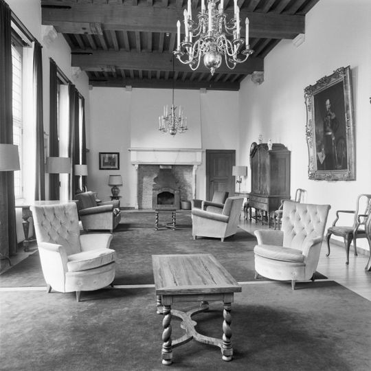 Commissariswoning, voorheen zetel van de raad van Vlaanderen en oorspronkelijk Gravenhof