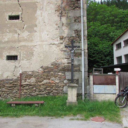 Kříž u špýcharu v Želivě