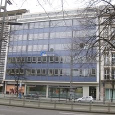 Büro- und Geschäftshaus in geschlossener Bebauung Brückenstraße 13