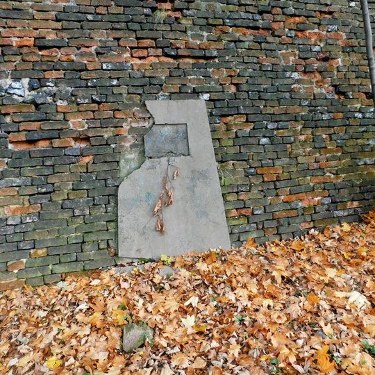 Pamětní deska vojáka Rudé armády na baště svatého Norberta na Strahově