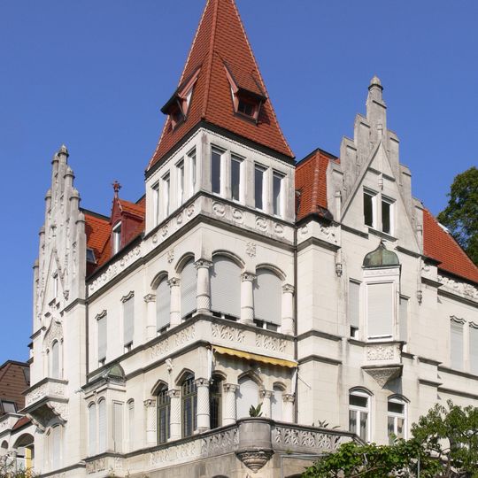 Villa Schatz
