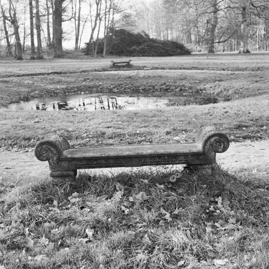 Kasteel Renswoude: drie tuinbanken