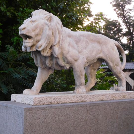 Statue of lion in Železničářů street