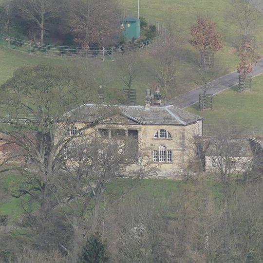 Gardener's House and attached walls to north east of Ashford Hall