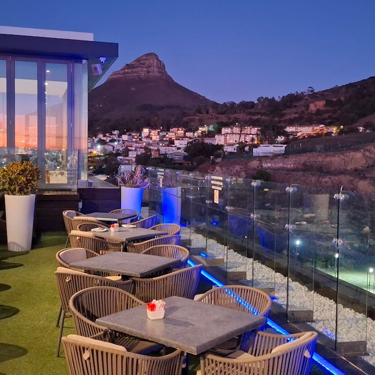 Utopia Dining Elevated