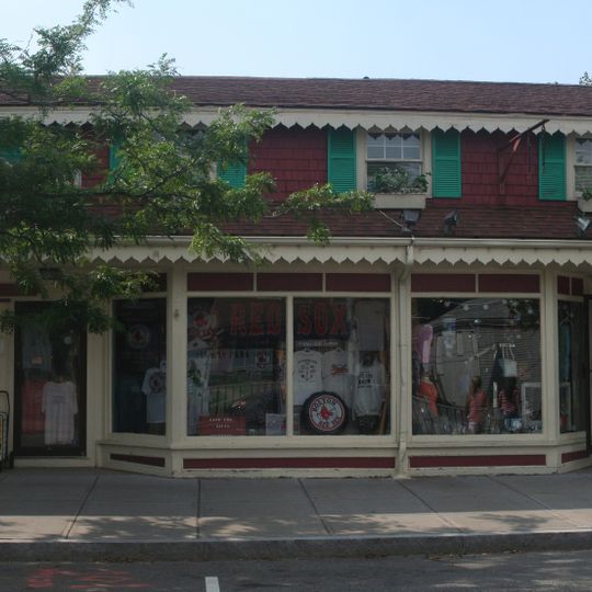 Building at 606 Main Street