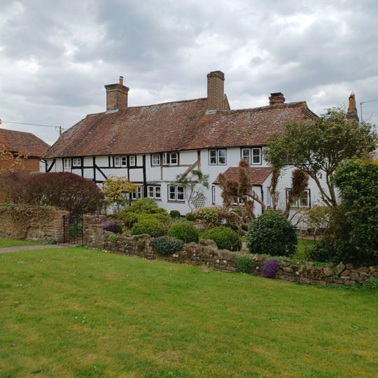 Green Cottage And Walnut Cottage