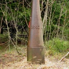 Boundary mark LB 284