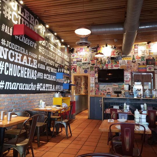 Doggi's Arepa Bar
