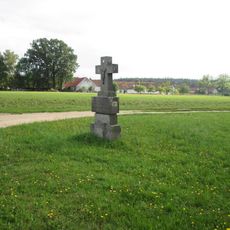 Kříž u rozcestí severně od Horního Miletína