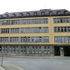 Einzeldenkmal der Sachgesamtheit Phänomen-Werke Gustav Hiller: Verwaltungsbau (siehe auch Eisenbahnstraße 1b, Sachgesamtheitsdokument Obj. 09274674) Bahnhofstraße 27; 29