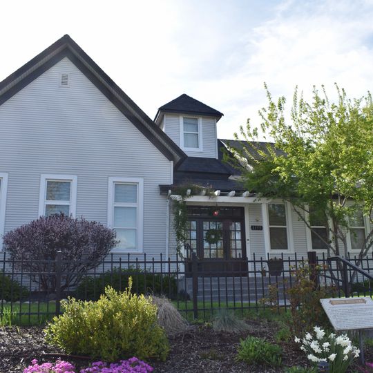 Eagle Adventist Schoolhouse