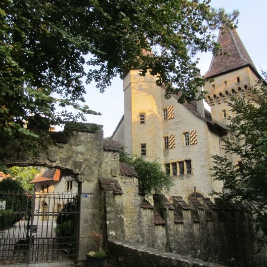 Jeanjaquet Castle