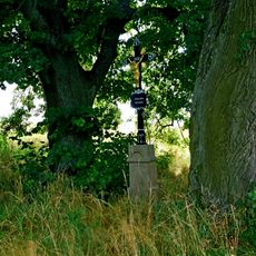 Kříž u silnice jihovýchodně od Horních Rápotic