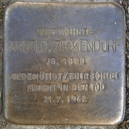 Stolperstein dedicated to Arnold Zeckendorf
