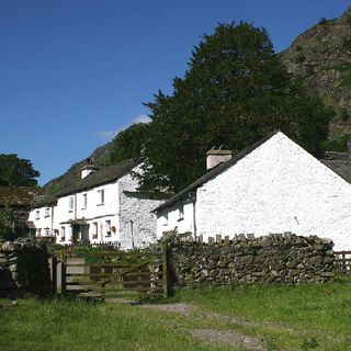 Low Yewdale Farmhouse and Cottage