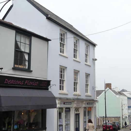 5, Bank Street, Chepstow
