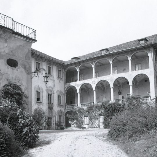 Villa Nigra