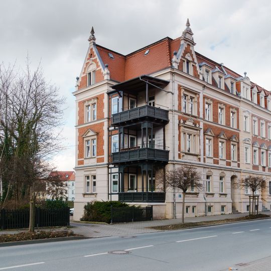 Mietshaus in halboffener Bebauung Eichstädt-Promenade 6