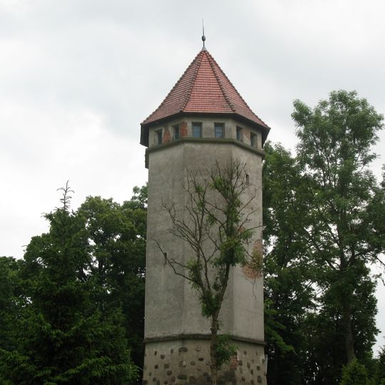 Wodociągowa wieża ciśnień w Rynie