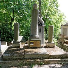 Grave of Fontanes