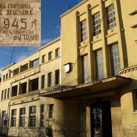 Зграда железничке станице и споменик ослобођења