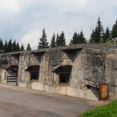 R-H-S 79 Na mýtině casemate