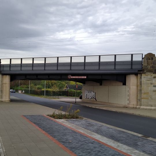 Eisenbahnbrücke Lange-Feld-Straße