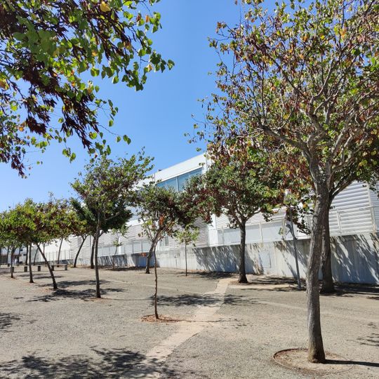 Colegio Público Tomás Iglesias y Plaza Pública