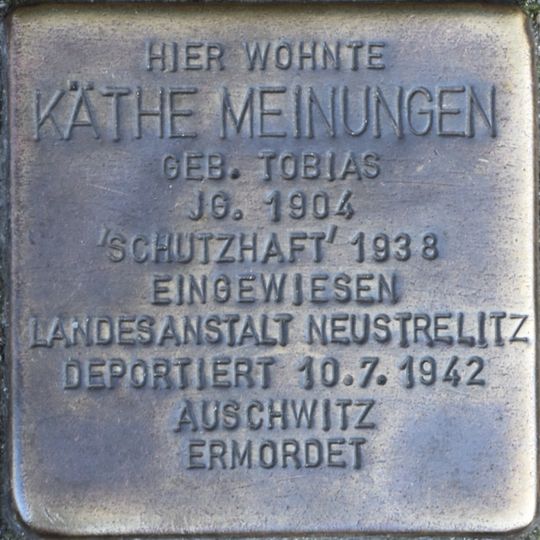Stolperstein en memoria de Käthe Meinungen