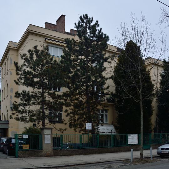 Wien 13, Auhofstraße 14