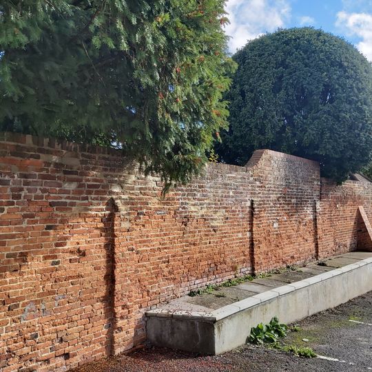 Rear Garden Wall To Number 9