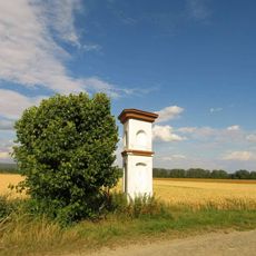 Boží muka u Hnojic na polním rozcestí