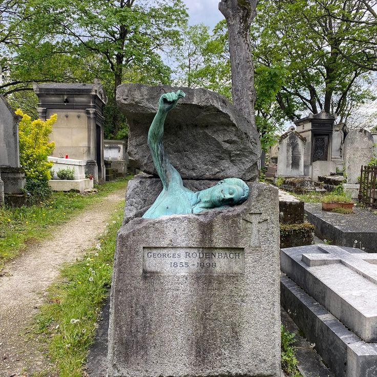Grave of George Rodenbach