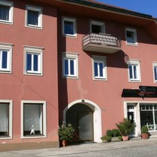 Bürgerhaus und Befestigungsmauern