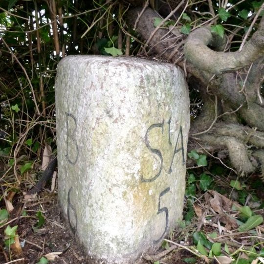 Milestone 100M Ne Of Hallew Farm